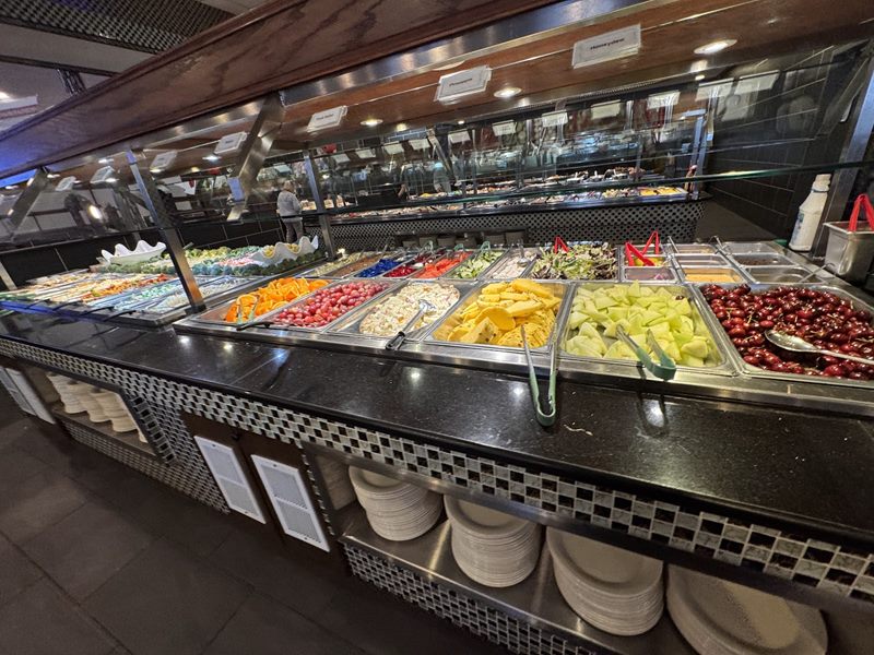 Jumbo Seafood Buffet interior